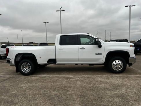 New 2026 Chevrolet Silverado 3500 LT w/ Texas Edition image 9