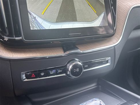 New 2026 Volvo XC60 B5 Plus w/ Protection Package Premier image 18