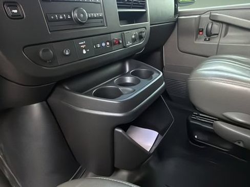 Used 2022 Chevrolet Express 2500 Extended w/ Driver Convenience Package RWD image 21
