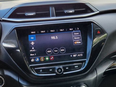 Used 2022 Chevrolet TrailBlazer RS w/ Technology Package FWD image 14