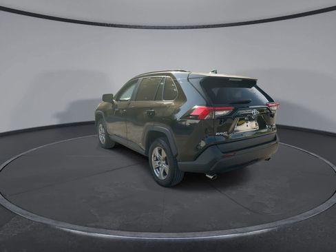 Used 2022 Toyota RAV4 XLE w/ Convenience Package AWD/4WD image 6