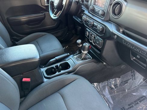 Used 2020 Jeep Wrangler Unlimited Sport S AWD/4WD image 17