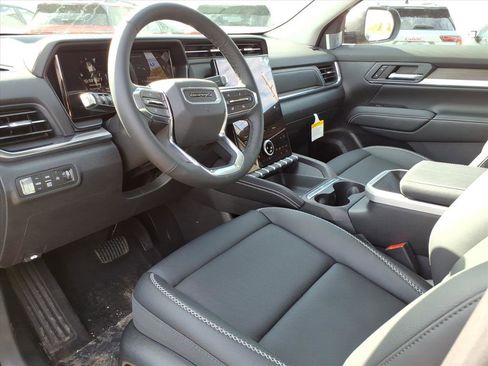 New 2026 GMC Terrain Denali w/ LPO, Floor Liner Package image 12