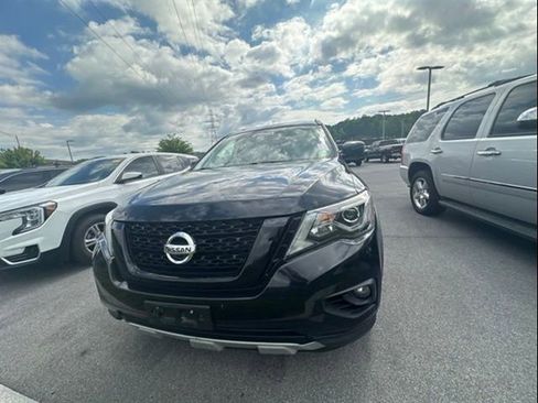 Used 2019 Nissan Pathfinder SL AWD/4WD image 6