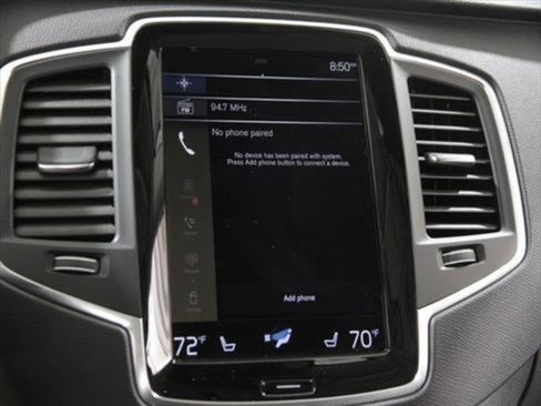 Used 2022 Volvo XC90 T6 Momentum w/ Climate Package image 14