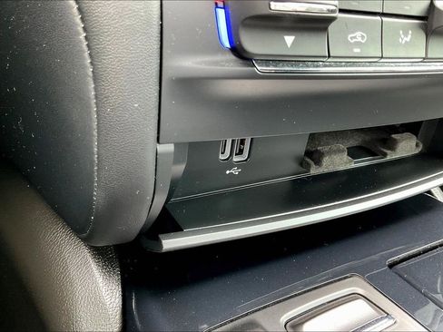 Used 2021 Maserati Ghibli RWD image 16