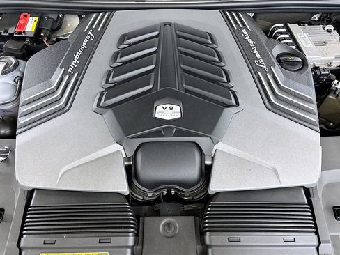 Used 2021 Lamborghini Urus image 29