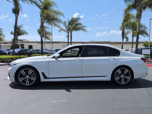 Used 2019 BMW 750i w/ M Sport Package RWD image 7