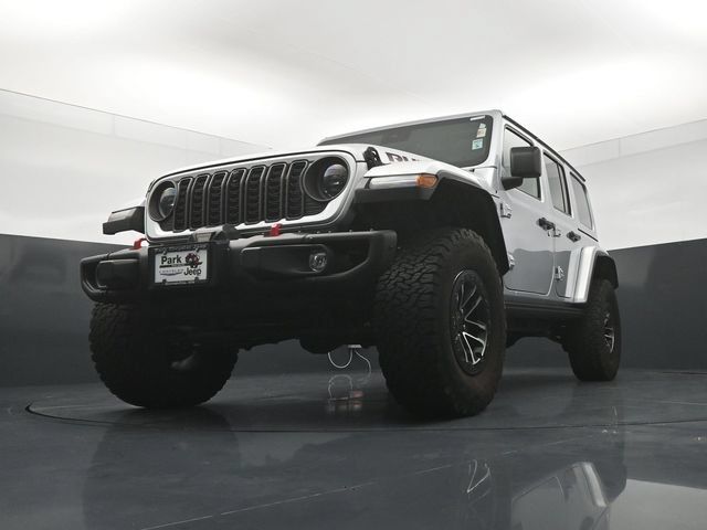 Used 2024 Jeep Wrangler Unlimited Rubicon AWD/4WD image 23