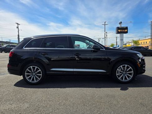 Used 2018 Audi Q7 2.0T Premium Plus w/ Premium Plus Package AWD/4WD image 5