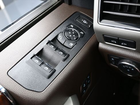 Used 2022 Ford F350 King Ranch w/ Tremor Off-Road Package AWD/4WD image 25