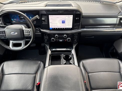 Used 2025 Ford F350 Lariat w/ Black Appearance Package image 15