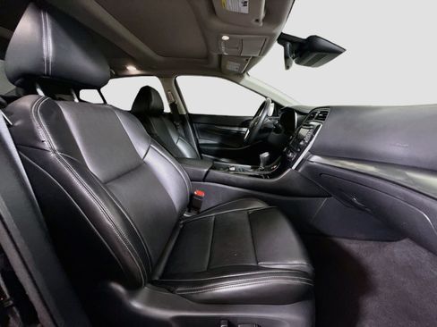 Used 2023 Nissan Maxima SL FWD image 29