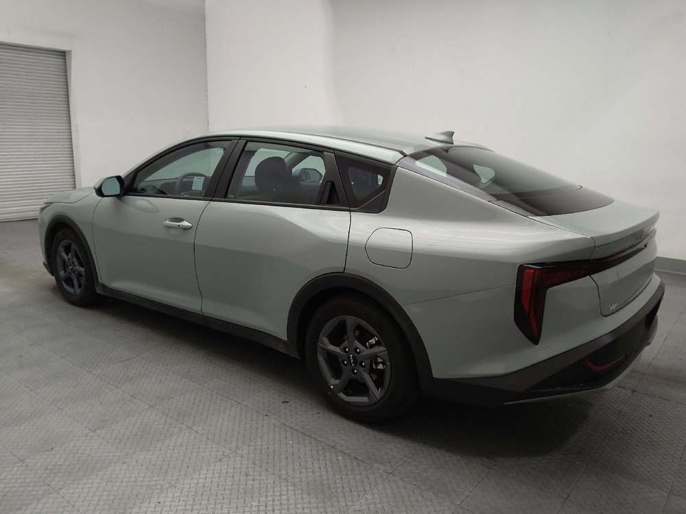 Used 2025 Kia K4 FWD image 3