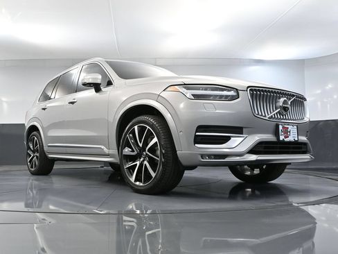 Used 2024 Volvo XC90 B5 Plus AWD/4WD image 60