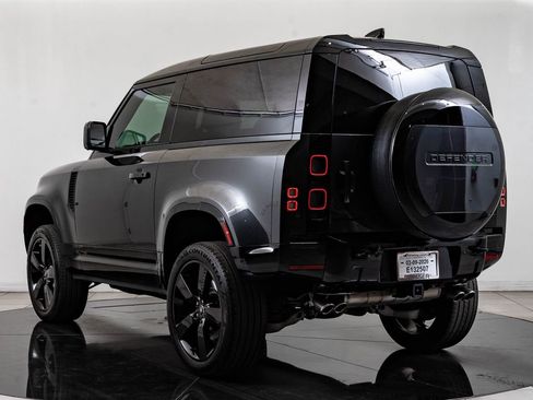 Used 2023 Land Rover Defender 90 V8 image 6