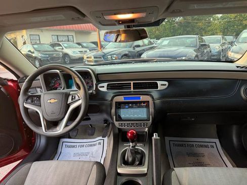 Used 2015 Chevrolet Camaro LS RWD image 19