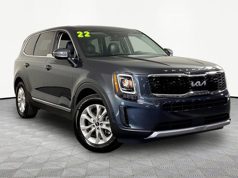 Used 2022 Kia Telluride LX AWD/4WD image 3