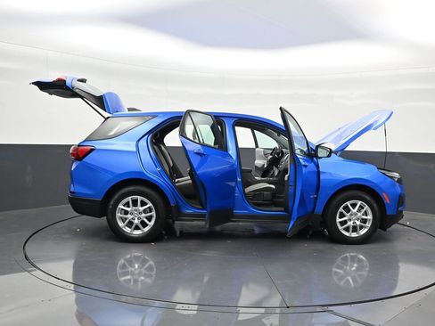 Used 2024 Chevrolet Equinox LS image 33