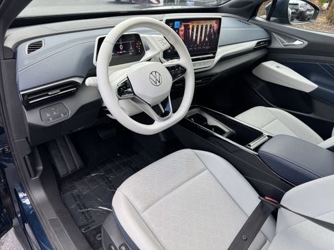 Used 2023 Volkswagen ID.4 Pro S Plus RWD image 17