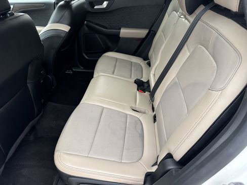 Used 2020 Ford Escape Titanium AWD/4WD image 11
