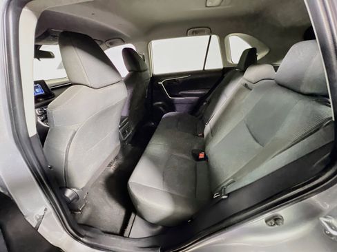 Used 2022 Toyota RAV4 LE FWD image 29