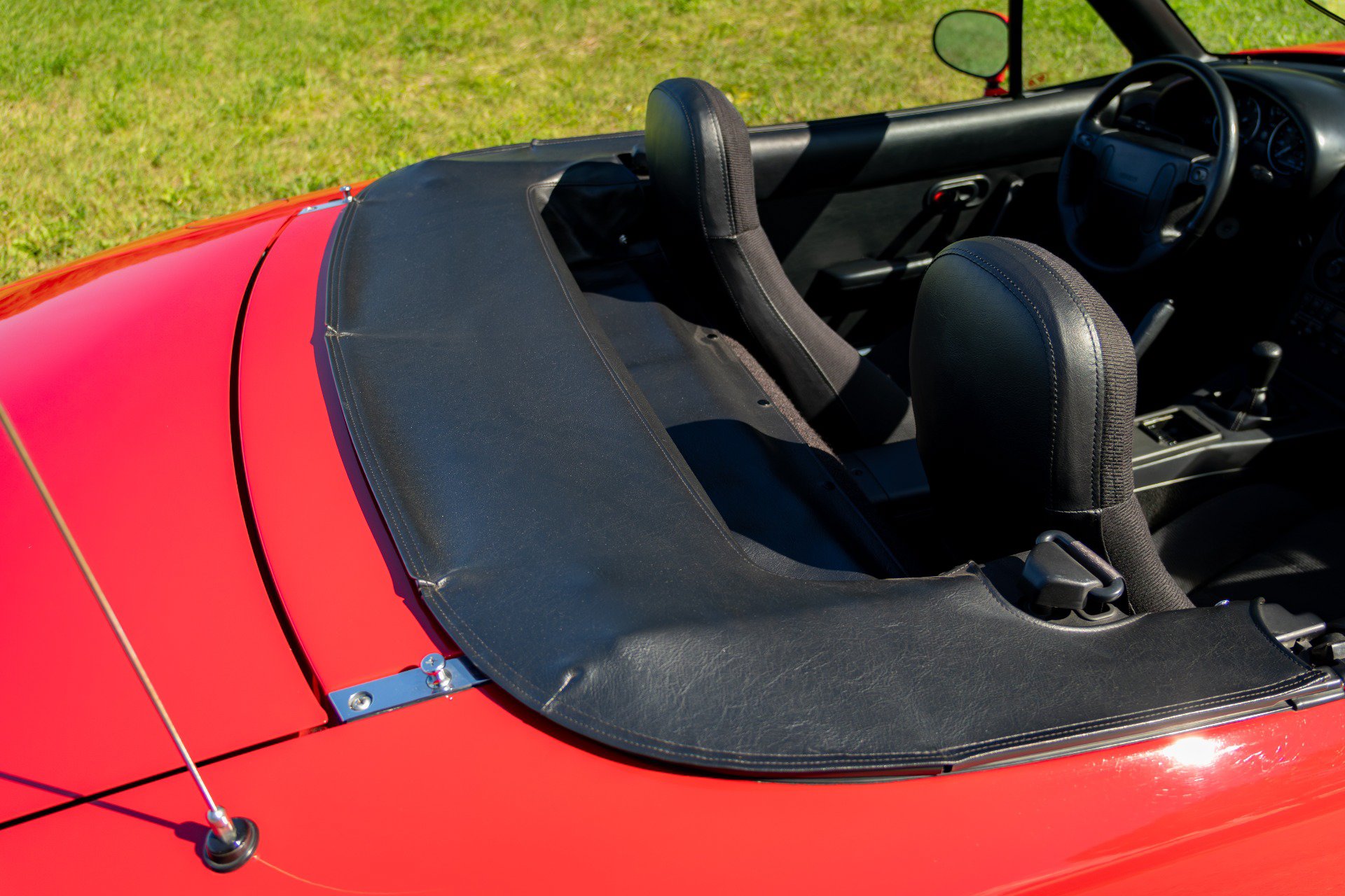 Used 1990 MAZDA MX-5 Miata RWD image 81