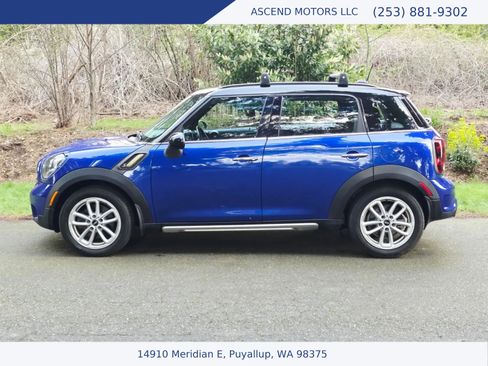 Used 2015 MINI Cooper Countryman S w/ Technology Package AWD/4WD image 2
