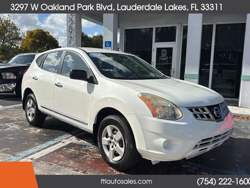 Used 2013 Nissan Rogue S image 3