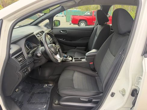 Used 2022 Nissan Leaf SV FWD image 22