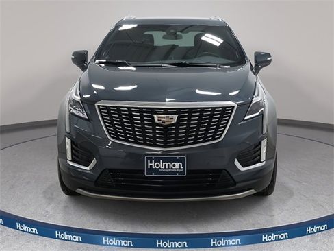Used 2021 Cadillac XT5 Premium Luxury image 3