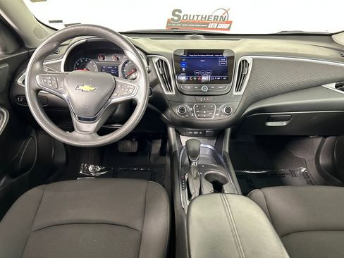 Used 2023 Chevrolet Malibu LT image 18