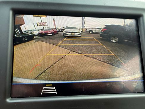 Used 2020 Chevrolet Equinox LT image 17