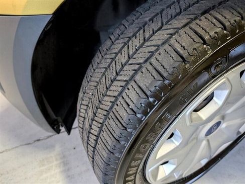 Used 2016 Ford Transit Connect XL image 16