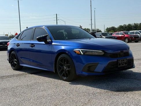 Used 2022 Honda Civic Sport image 8