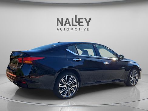 Used 2025 Nissan Altima 2.5 SL image 5
