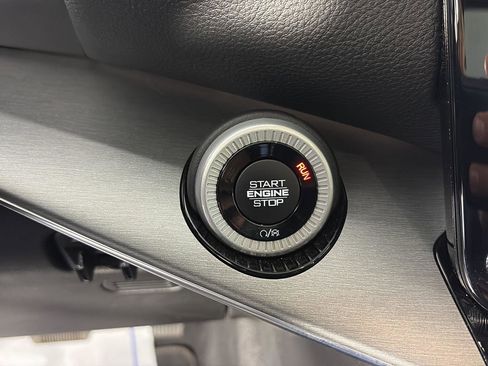 Used 2023 Jeep Wagoneer Series II image 30