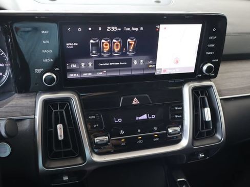 Used 2022 Kia Sorento S w/ Panoramic Sunroof Package AWD/4WD image 33