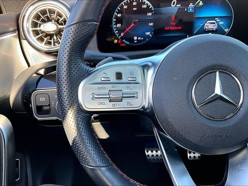 Used 2023 Mercedes-Benz CLA 250 image 11