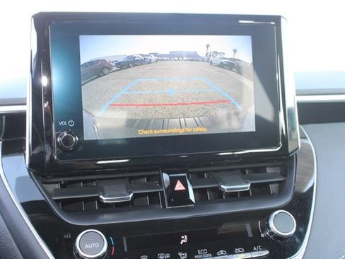 Used 2023 Toyota Corolla SE w/ SE Premium Package FWD image 25