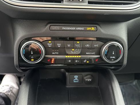 Certified 2022 Ford Escape SEL image 24