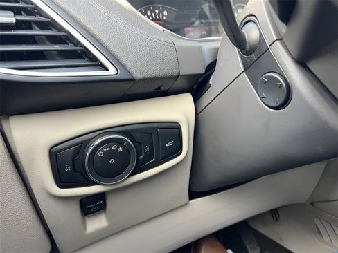 Used 2016 Lincoln MKX Reserve w/ Technology Package image 27