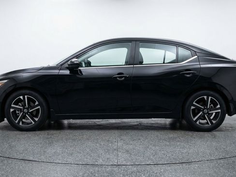 Used 2025 Nissan Sentra SV image 5
