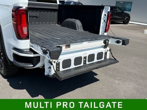 Used 2023 GMC Sierra 1500 AT4 w/ AT4 Preferred Package AWD/4WD image 14