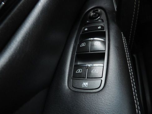 Used 2017 INFINITI QX80 2WD w/ Deluxe Technology Package image 31