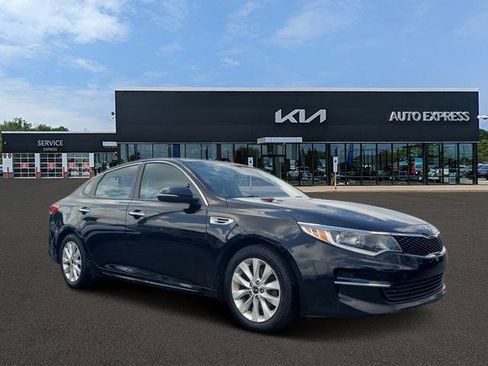 Used 2016 Kia Optima LX FWD image 1