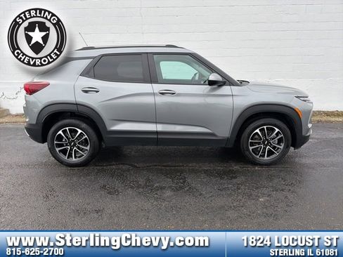 Used 2025 Chevrolet TrailBlazer LT image 6