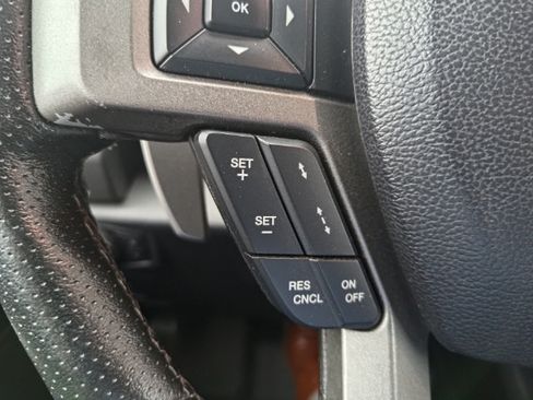 Certified 2018 Ford F150 Raptor w/ Equipment Group 802A Luxury AWD/4WD image 17