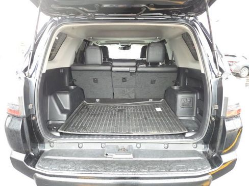 Used 2020 Toyota 4Runner TRD Off-Road Premium w/ Moonroof Package image 25