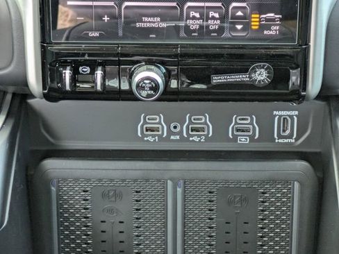 New 2026 RAM 1500 Tungsten w/ Trailer Tow Group AWD/4WD image 17